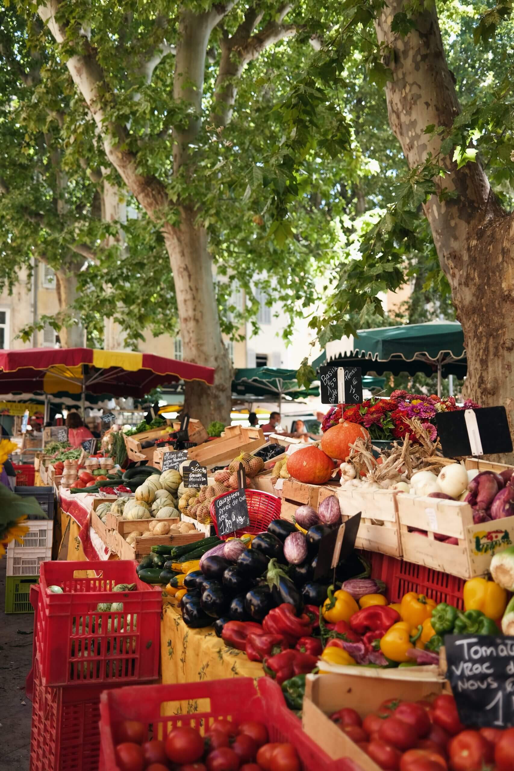 marche des produits traditionnels Aix en Provence